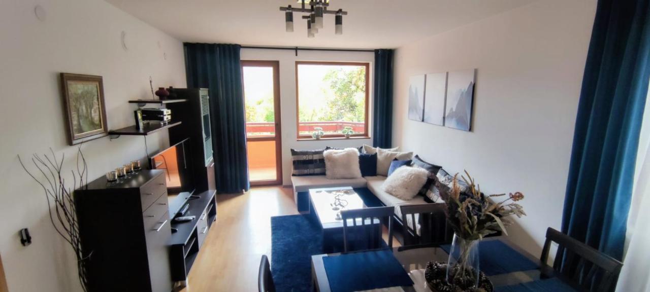 Neviasta Apartment スモーリャン エクステリア 写真